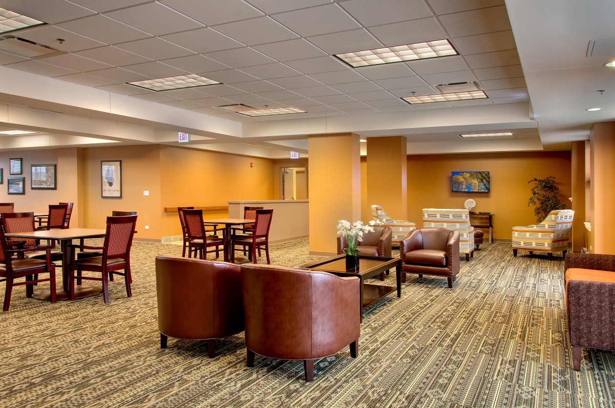 Senior Suites Midway Village