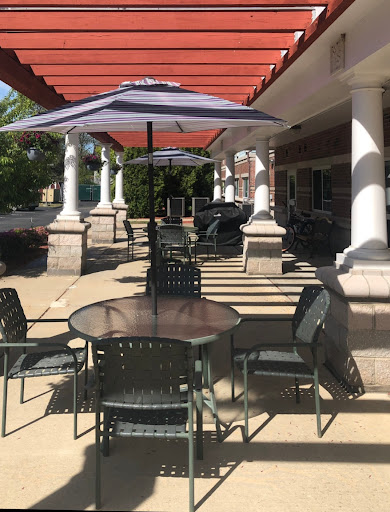 Ahepa 110 Apartments