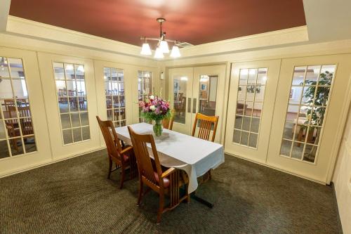 Continuing Healthcare At Willow Haven