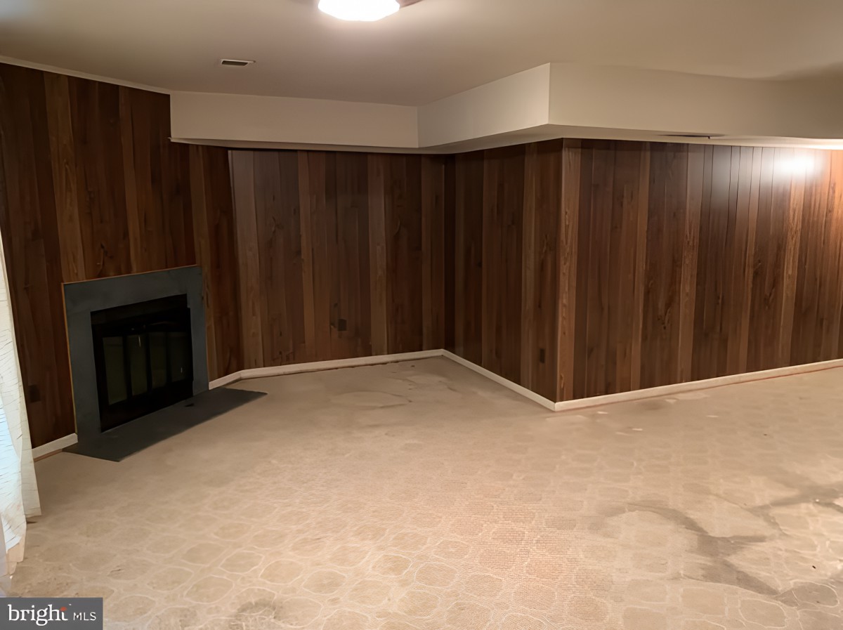 Royal Residential Services - 10820