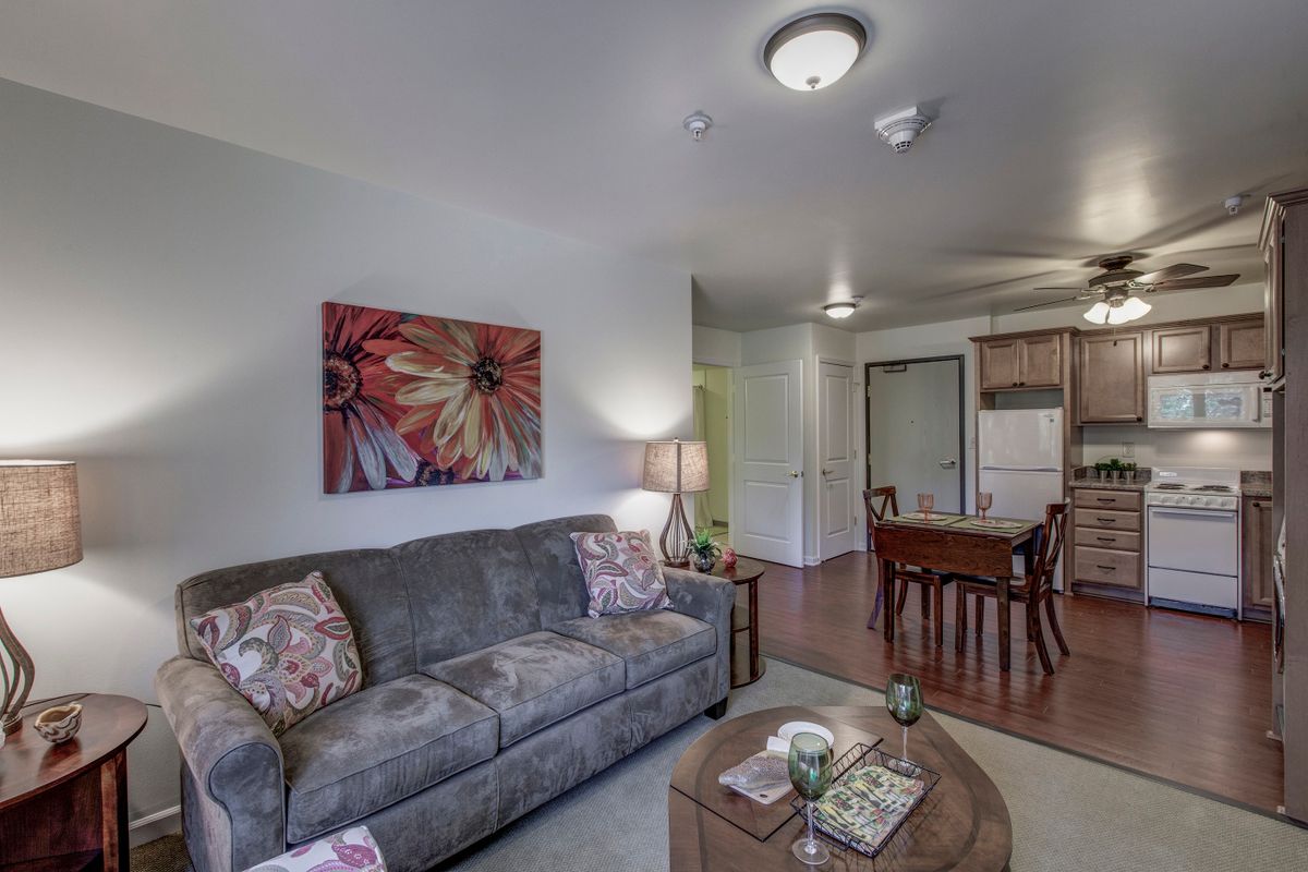 Elizabeth Gardens (Residential Care Apartment Complex)