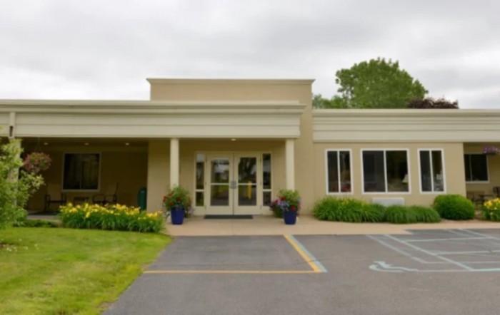 Laurel's of Galesburg