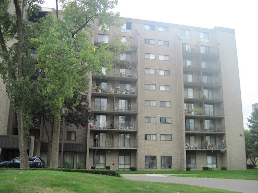Madison Manor Apartments