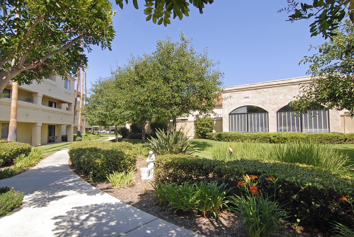 Laguna Estates Senior Living
