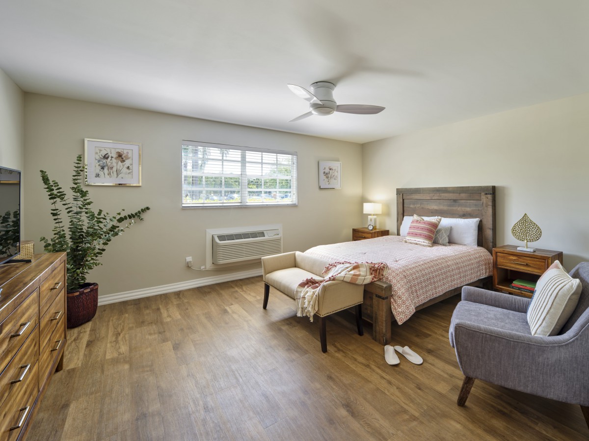 Oasis Living Quarters