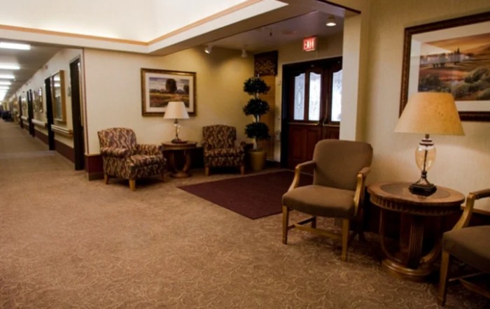 English Oaks Convalescent & Rehabilitation Hospita