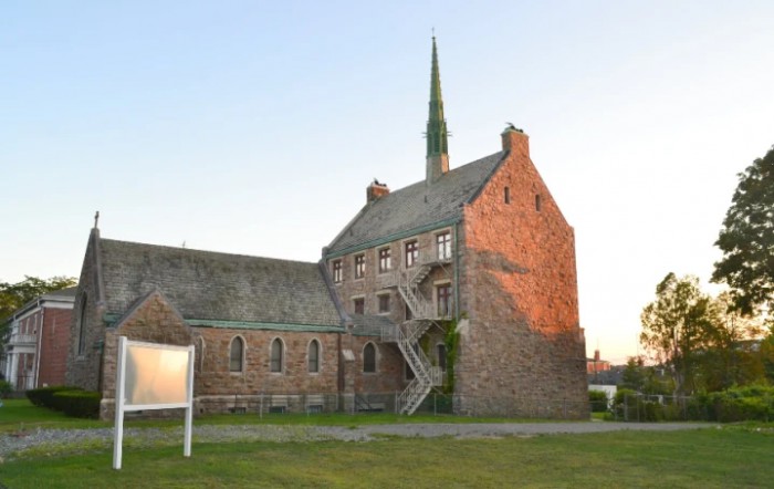 St Clare - Newport