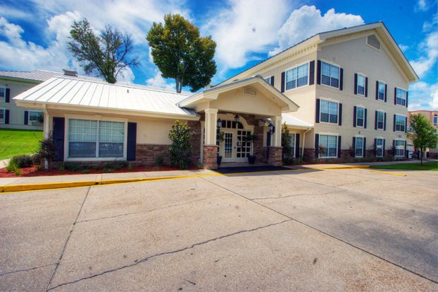 Glencove Health And Rehabilitation Center