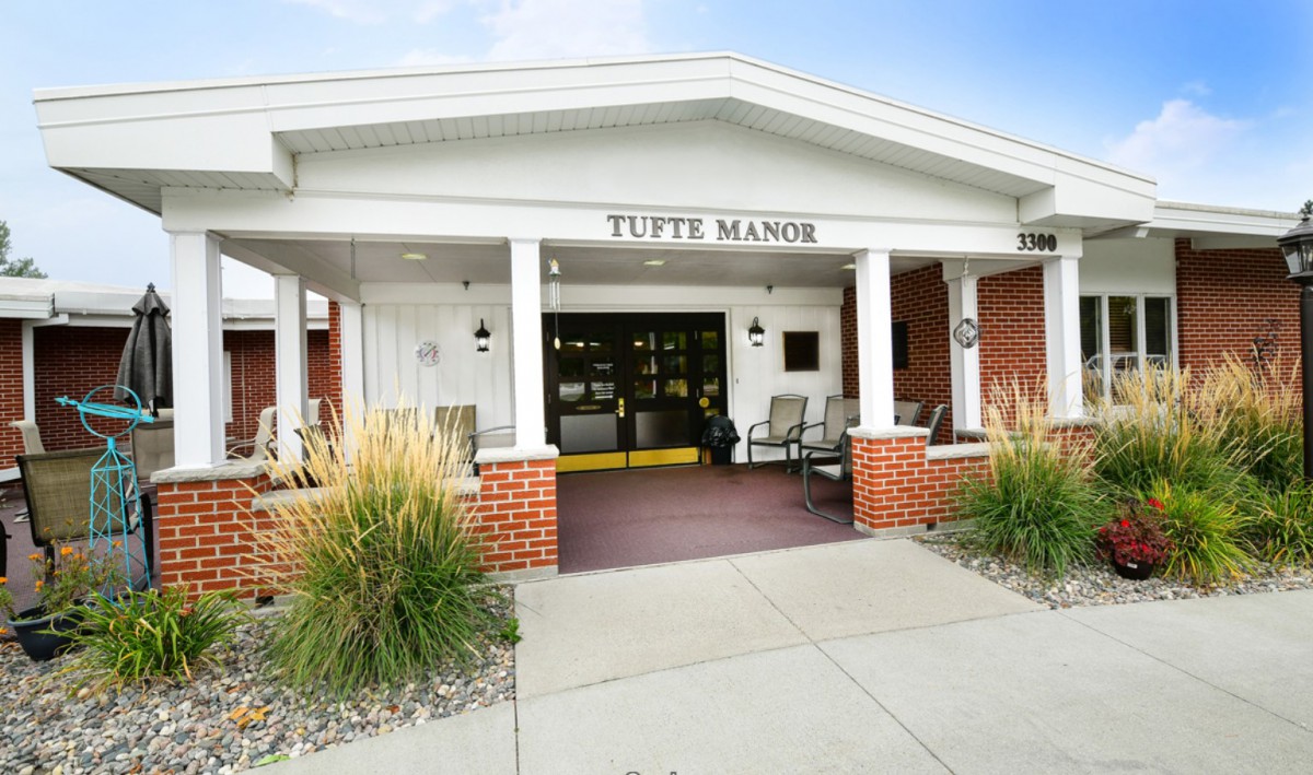 Tufte Manor-Valley Memorial