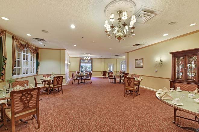 Dimensions Living Burr Ridge