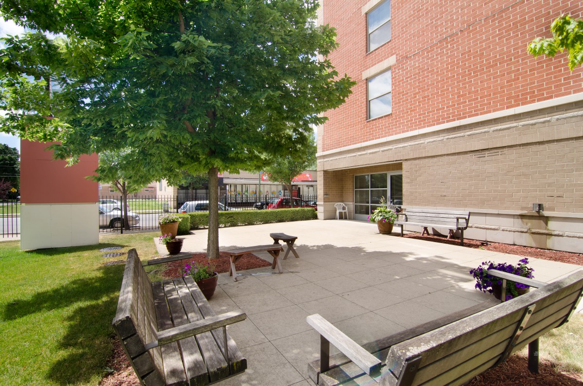 Senior Suites Washington Heights