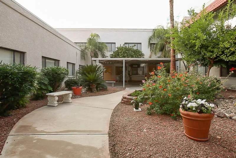 Life Care Center Of Tucson