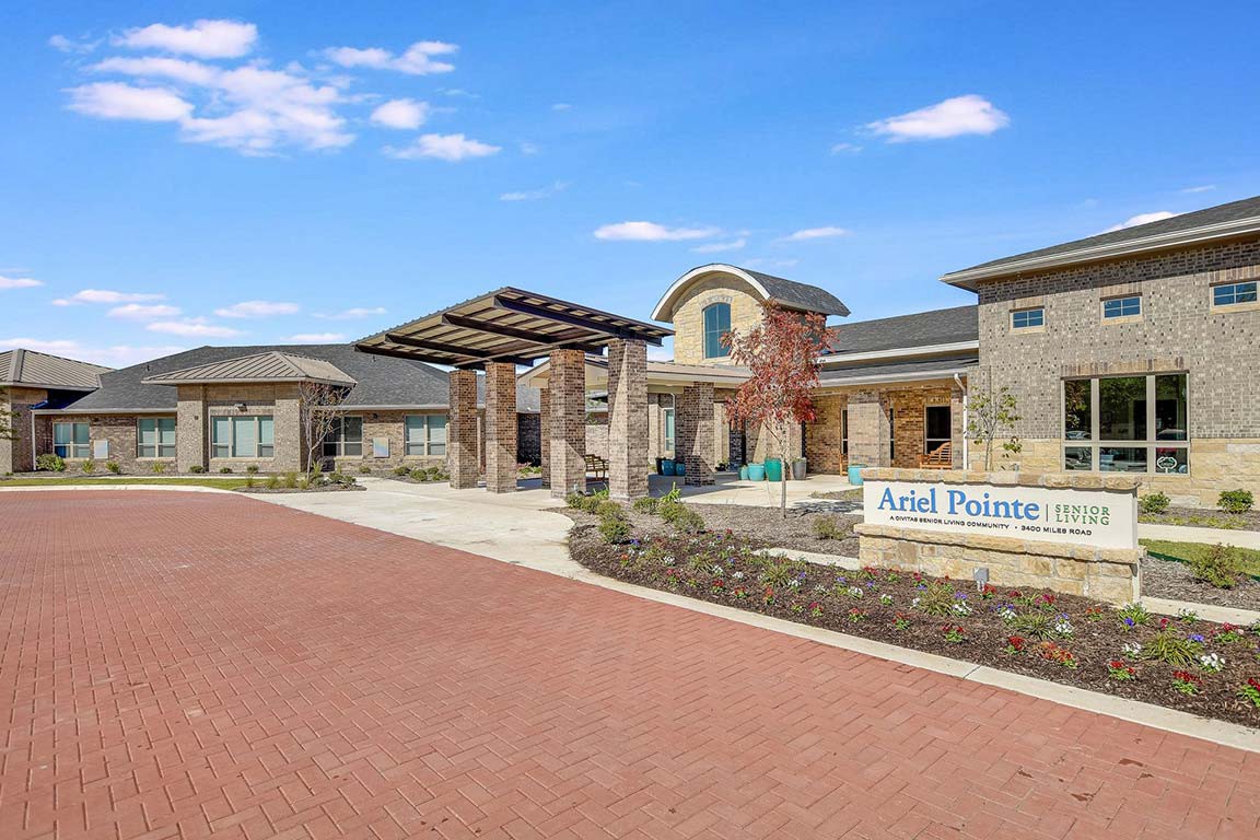 Ariel Pointe Of Sachse