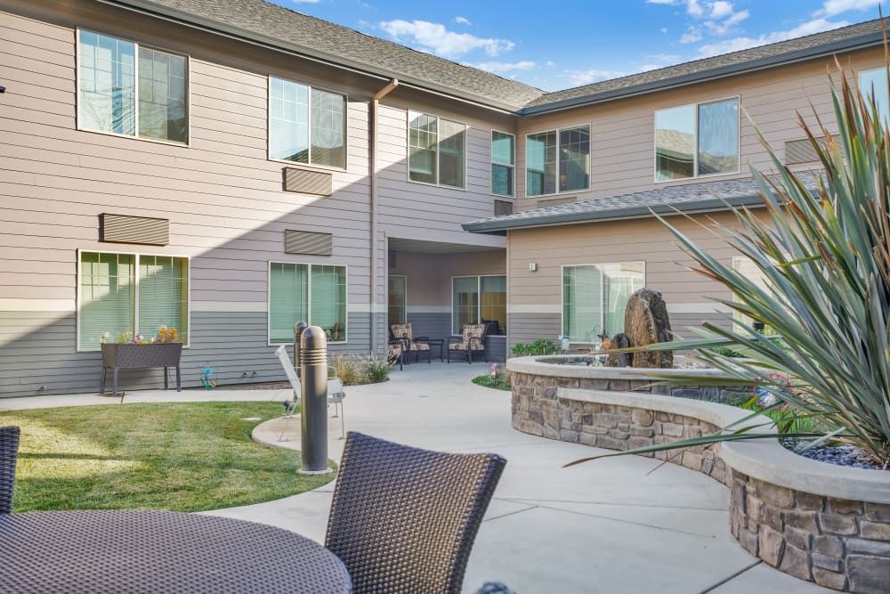 Almond Heights