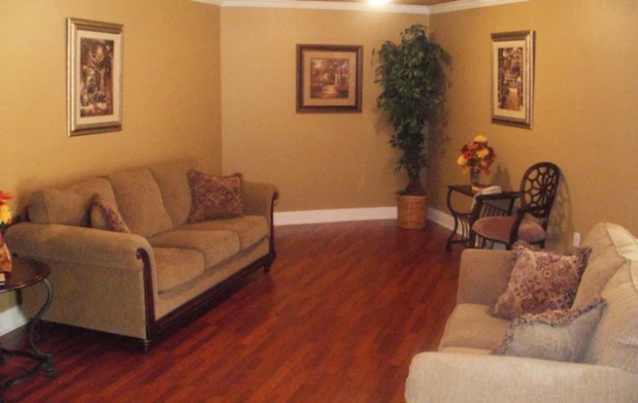 Oak Grove Nursing Home