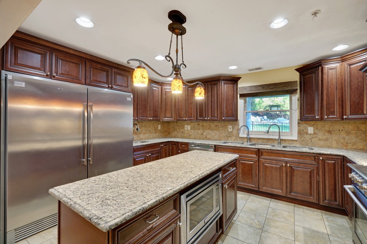 Fox Trail Memory Care Living at Mahwah