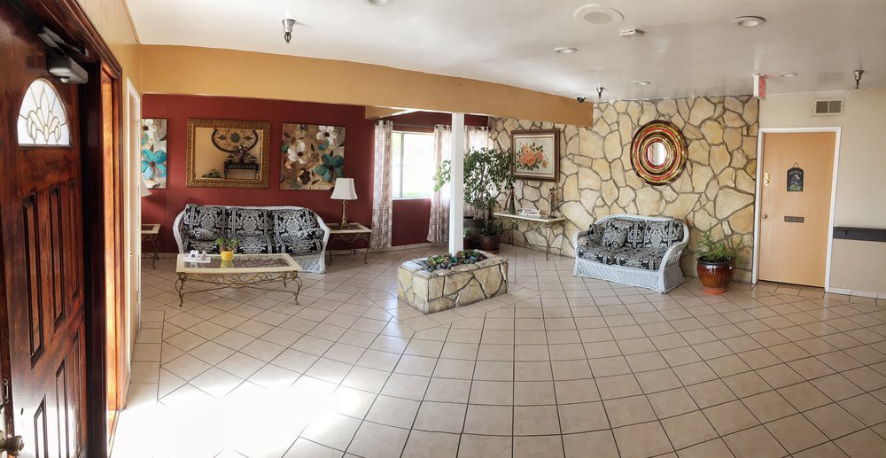 La Verne Manor