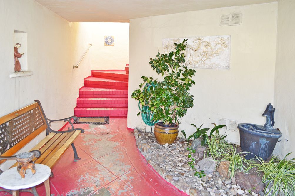 Gonzales Home