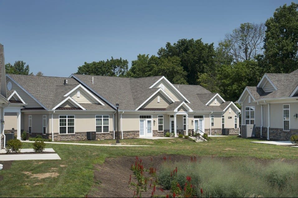 Holland Village,  a CCRC