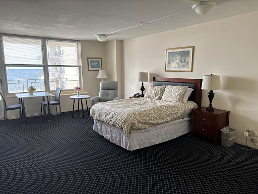 Nautilus Hotel