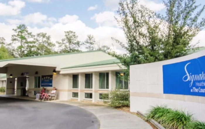 Signature Healthcare At The Courtyard