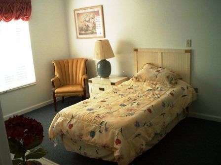 Royal Oaks Manor