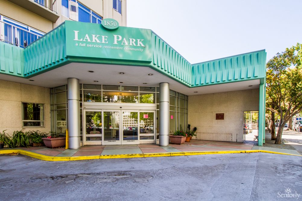 Lake Park Senior Living