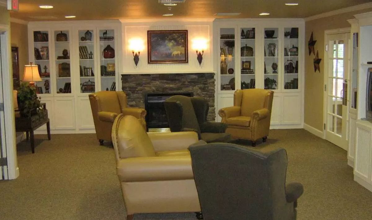 Hudson Creek Alzheimer’s Special Care Center