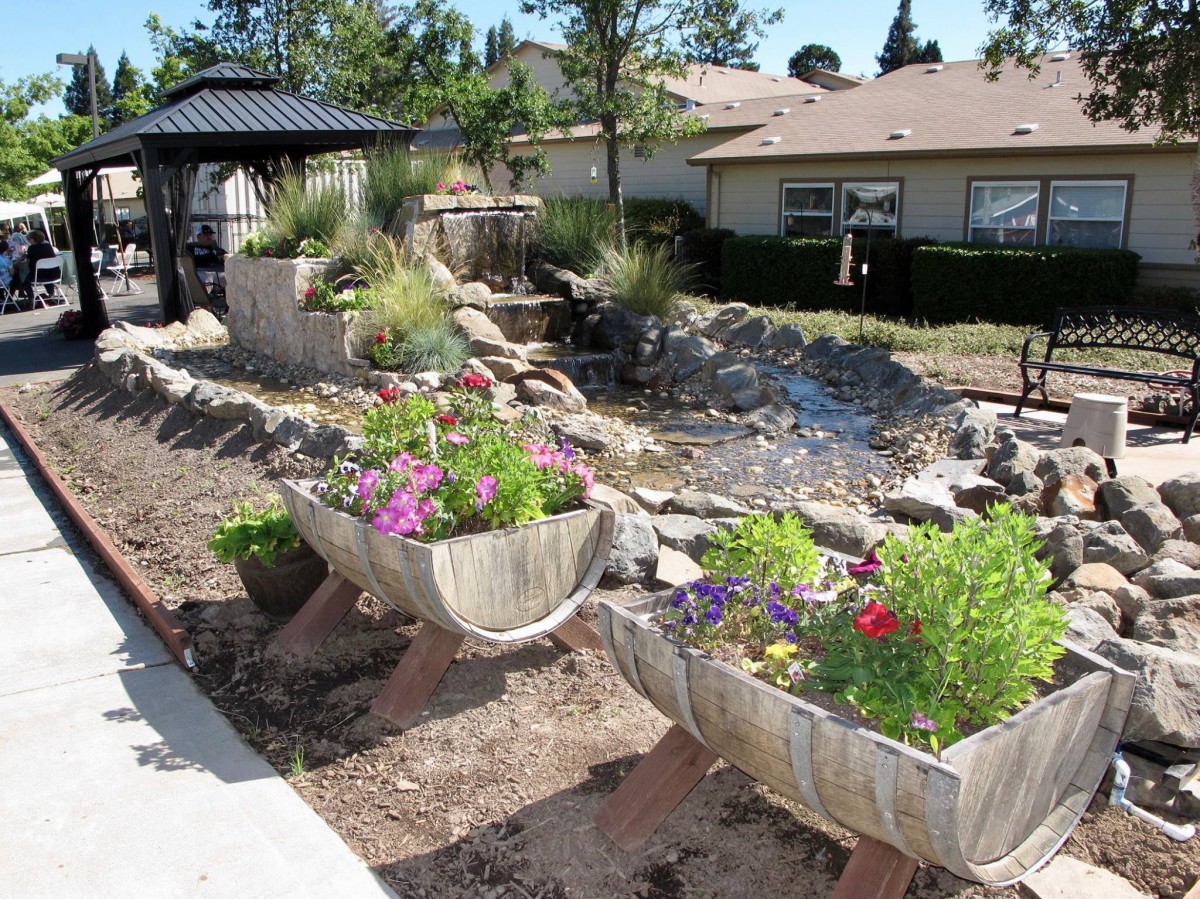 Healdsburg Senior Living a Pacifica Community