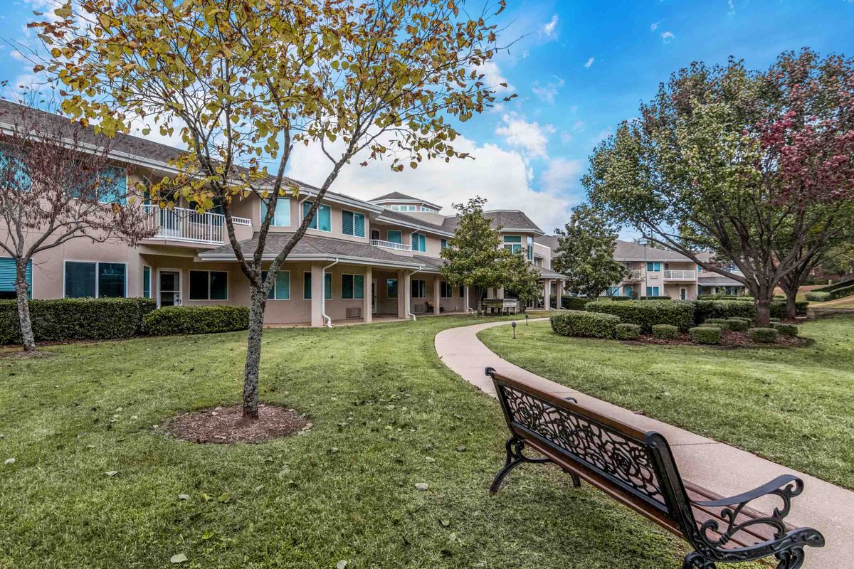 Holiday Rosewood Estates