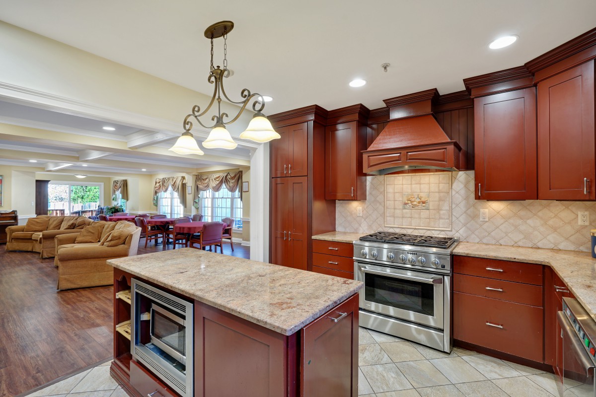 Fox Trail Memory Care Living at Paramus