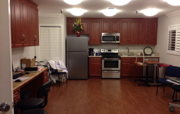 Lake Balboa Care Center