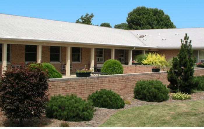 Arcola Health Care Center