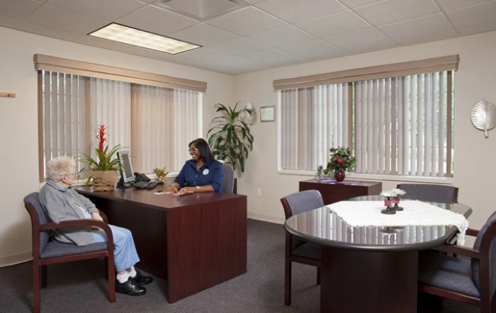 Grand Oaks Nursing Center
