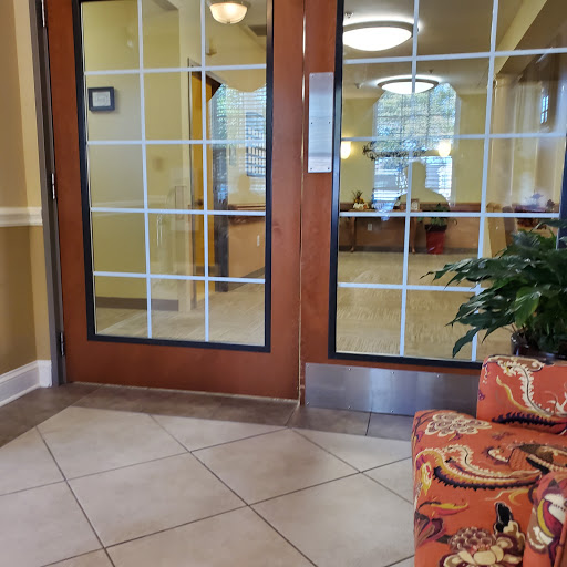 Carlyle Senior Care Of Fountain Inn