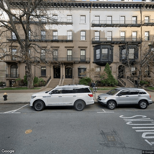 The Diane and Mark Goldman Family Residences