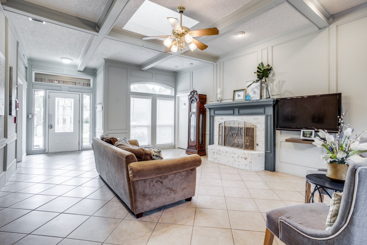 Silver Leaf Assisted Living at Merksem Court