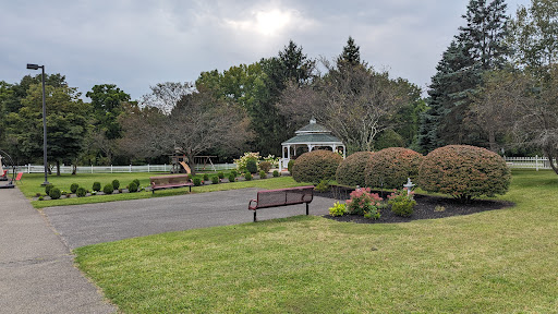 Ten Broeck Commons