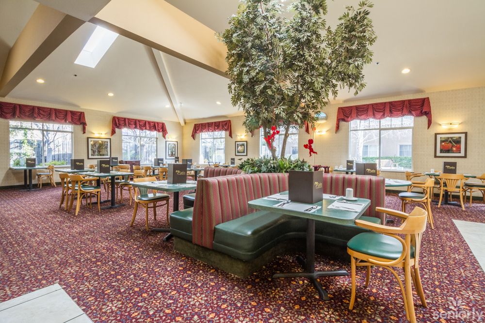 Carlton Senior Living Pleasant Hill - Downtown