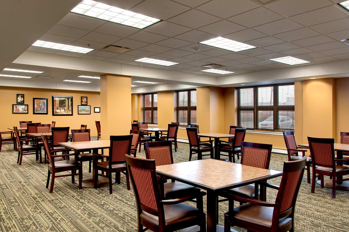 Senior Suites Midway Village