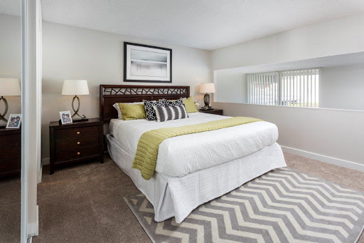 South Hills Manor