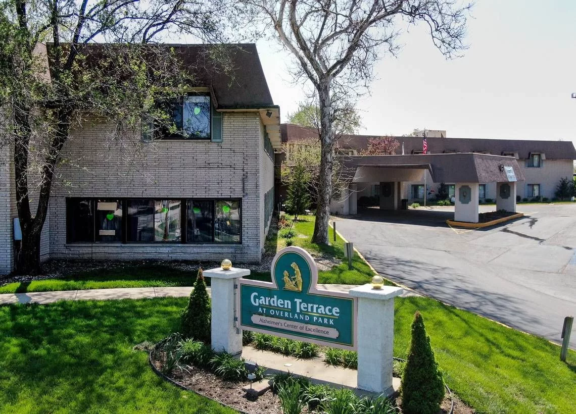 Garden Terrace At Overland Park