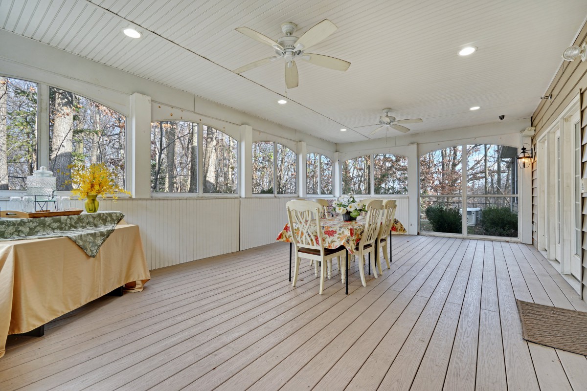 Fox Trail Memory Care Living at South River