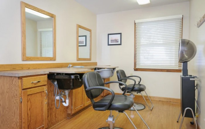 Life Care Center Of Seneca