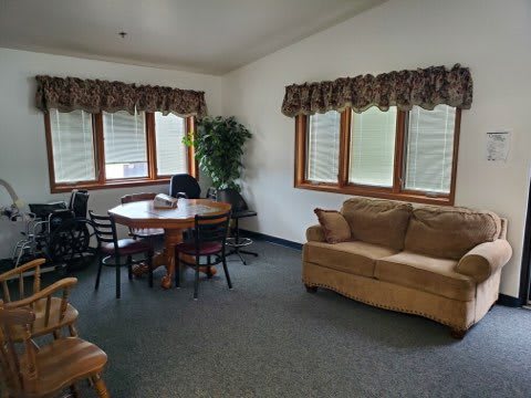 Fieldcrest Manor