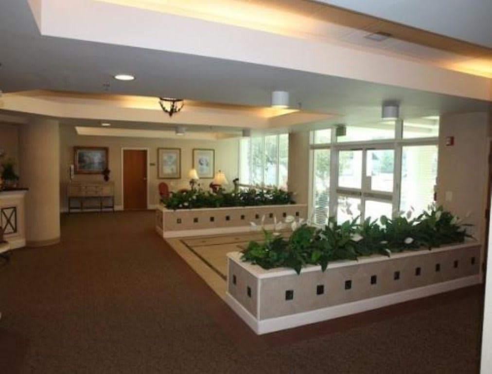 Bayshore Pointe Nursing and Rehab Center