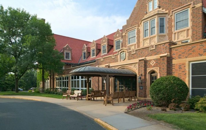 Assisted Living In Heritage Ha