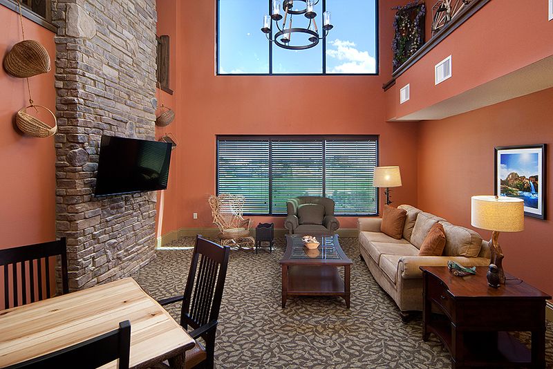 Crane's View Lodge