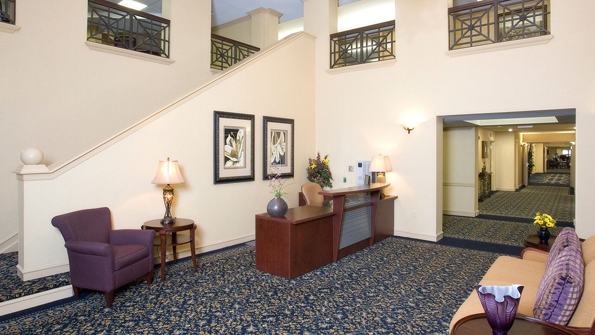 Oakmont Manor