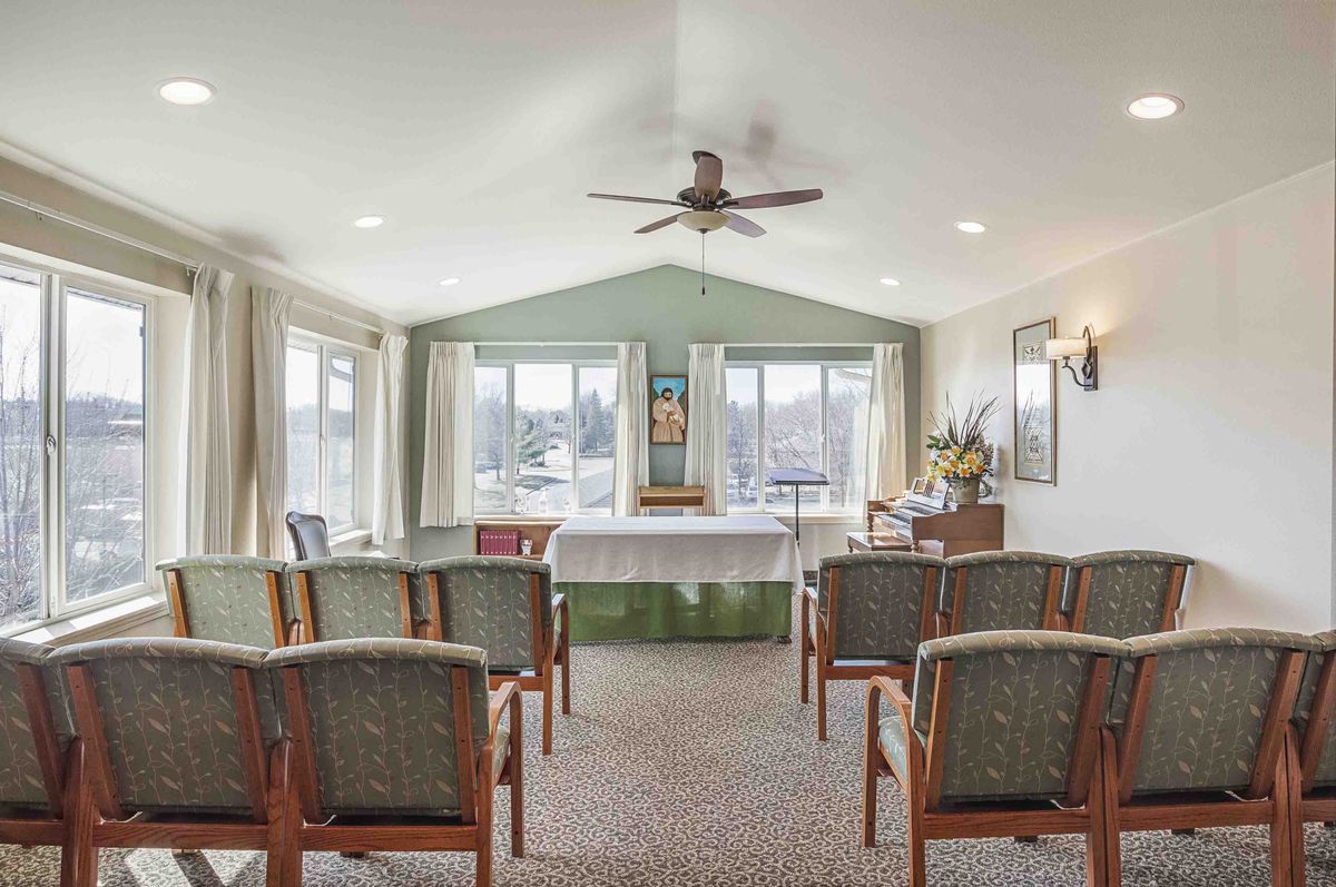 Holiday The Lodge at White Bear